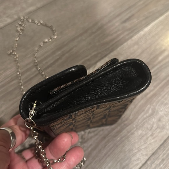 BRIGHTON Crossbody Organizer Clutch Wallet - Black Leather & Heart Fabric - Picture 5 of 14